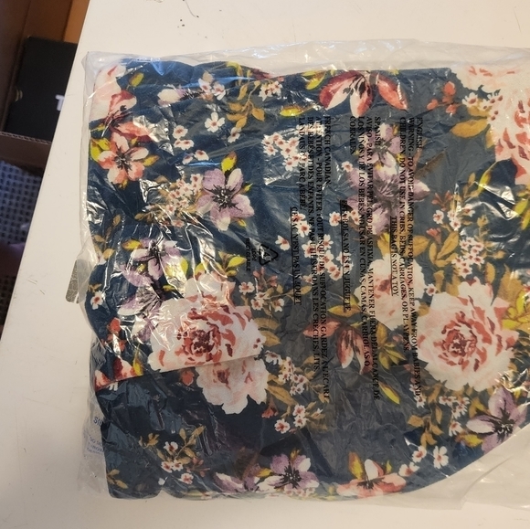 TORRID, PLUS 2, NWT, BLUE - Picture 7 of 7